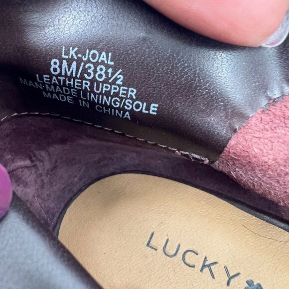 Lucky Brand JOAL 8M Peep Toe Ankle Booties Burgundy Leather V-Cut Stacked Heel - Picture 3 of 8